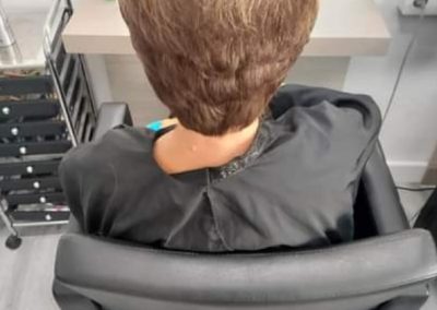 Coiffeur près de Toulon : Coiffure pour femme, cheveux, courts